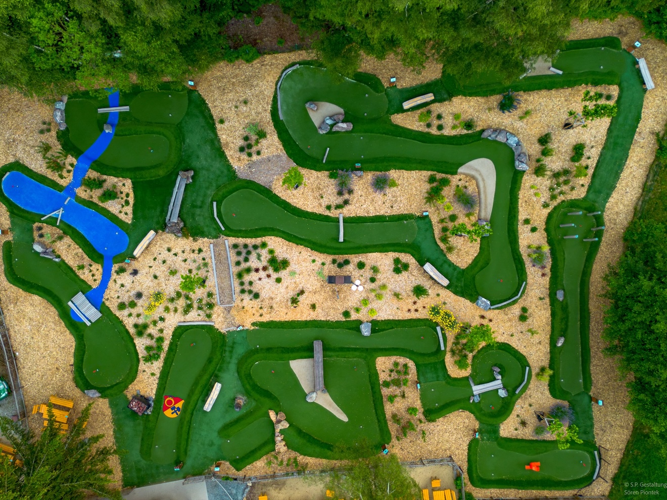 Minigolfbereich der Eh-Dorfer Beachbar.