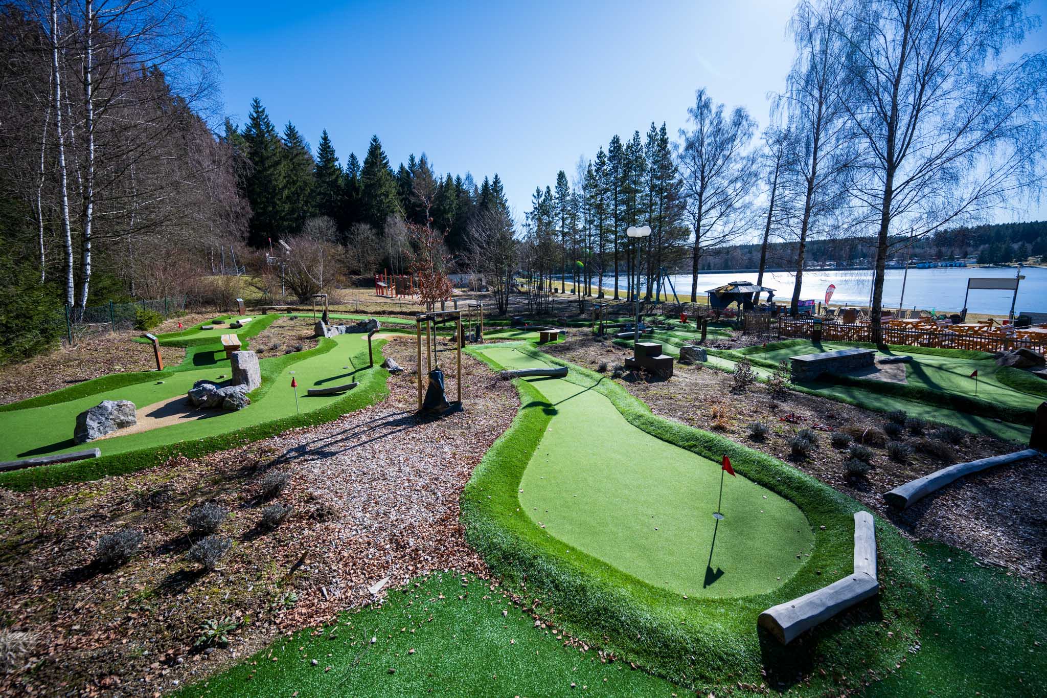 Minigolfbereich der Eh-Dorfer Beachbar.